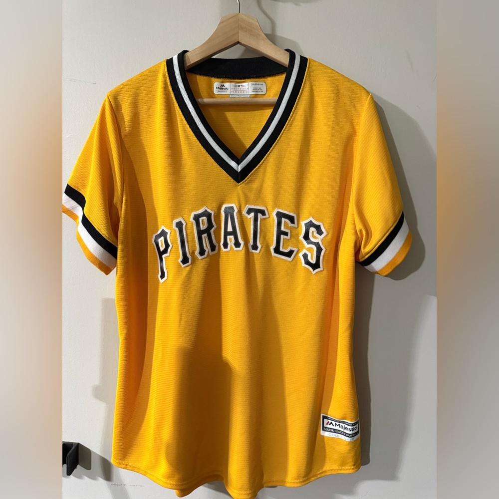Majestic Women’s Pirates Baseball Jersey, Retro, 2XL
